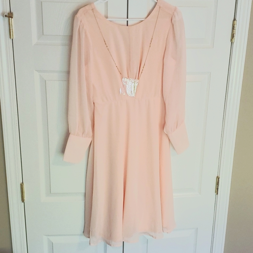 VENUS peach dress size 6